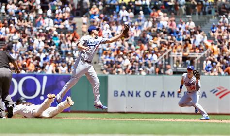 San Francisco Giants vs Los Angeles Dodgers – Martinez News-Gazette