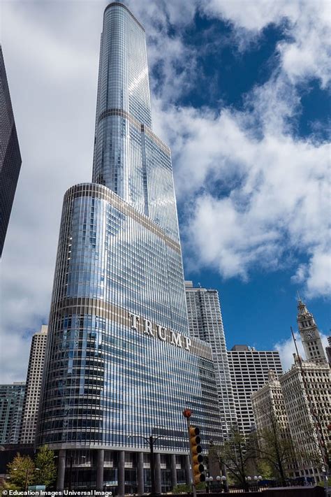 Donald Trump defends abandoning $237m Chicago Trump tower debts | Daily ...