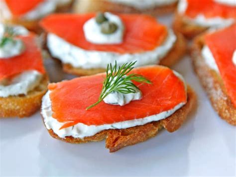 Smoked Salmon Crostini - Easy Lox Appetizer Recipe