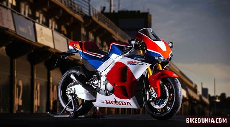 Honda RC213V-S : An Inspiring Sportsbike From The Tracks Of MotoGP - BikeDunia