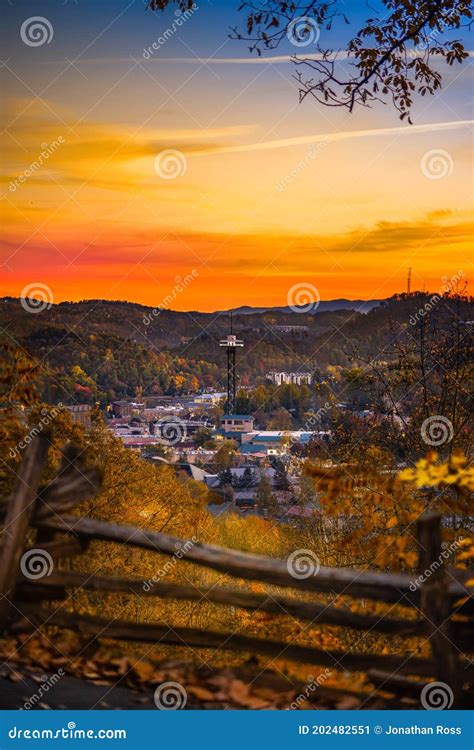 Gatlinburg Overlook during Brilliant Sunset Stock Image - Image of mill, island: 202482551