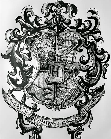 Buy Hogwarts Crest Handmade Painting by Kritik Modi. Code:ART_4657 ...