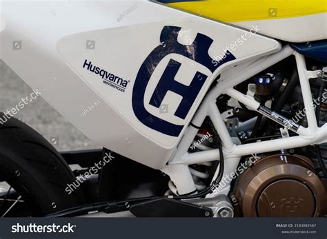 305 Husqvarna Bikes Images, Stock Photos & Vectors | Shutterstock