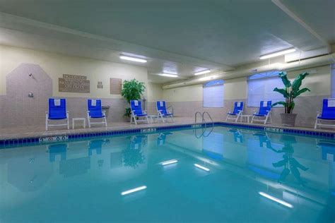 COUNTRY INN & SUITES BY RADISSON, EMPORIA, VA $86 ($̶1̶5̶4̶) - Updated ...