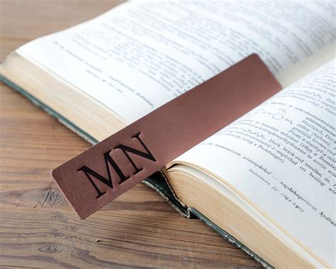 Personalized BookmarkCustom Leather Bookmark Initial | Etsy