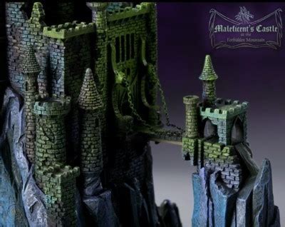 DISNEY MALEFICENTS CASTLE SLEEPING BEAUTY Sideshow SALE | #155227514