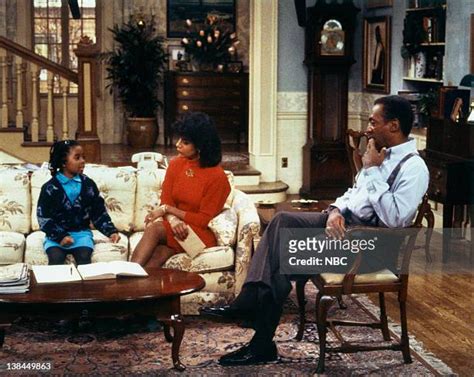 114 Clair Huxtable And Bill Cosby Photos & High Res Pictures - Getty Images