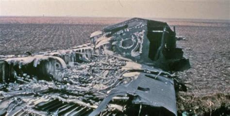 Crash of a Lockheed C-141A-LM Starlifter near Peterborough: 18 killed | Bureau of Aircraft ...