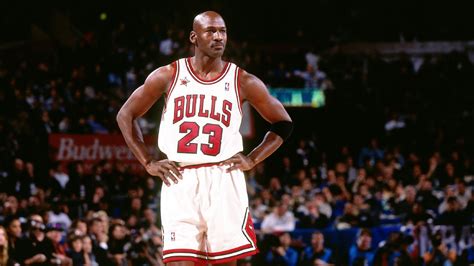 Michael Jordan calls final season with Bulls 'a trying year' - ABC7 Chicago