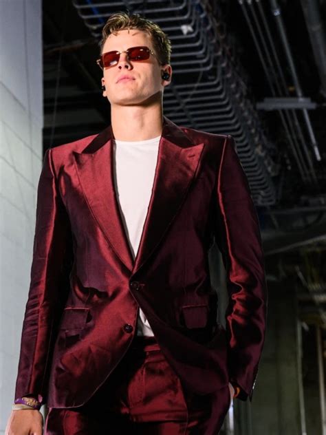 Joe Burrow Suit | Joe Burrow Maroon Suit | Get Upto 70% OFF