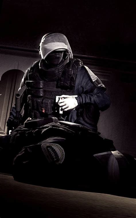 Rainbow Six Siege Doc Cosplay - Garret Johnston