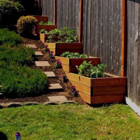 40 Awesome Sloped Yard Fence Ideas For Any Houses | Sloped backyard ...