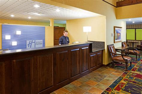 Coon Rapids Hotel Coupons for Coon Rapids, Minnesota - FreeHotelCoupons.com