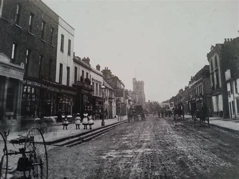 Barnet High Street.... c 1920 — | Historical london, Old london, London ...