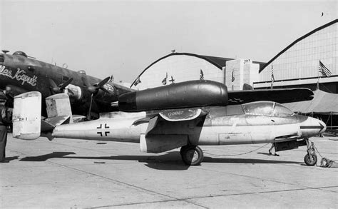 Heinkel He-162 Volksjäger, 1944 - 1945. : r/WWIIplanes