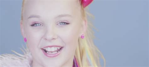 JoJo Siwa - Boomerang | İzlesene.com