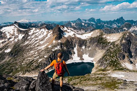 Hiking Mount Lindeman near Chilliwack - Best Hikes BC