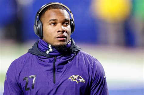 Ravens' J.K. Dobbins sits out minicamp amid contract dispute