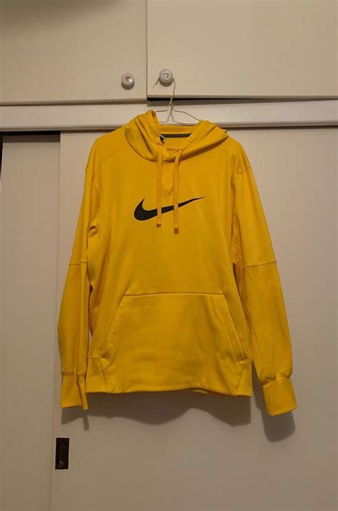 Yellow nike hoodie. Therma fit size medium. Good condition! | Hoodies, Nike hoodie, Nike