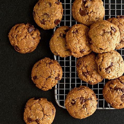 Bev's Chocolate Chip Cookies Recipe - EatingWell