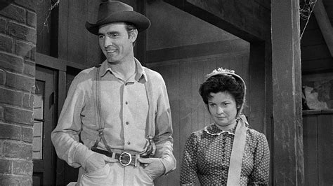 Watch Gunsmoke Season 2 Episode 35: Daddy Went Away - Full show on CBS All Access