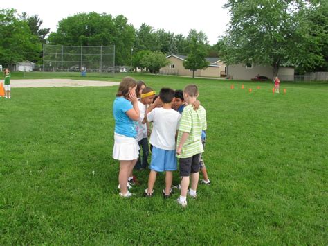 Carly's PE Games: Physical Education - Outdoor Games - Capture the Flag