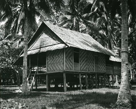 Photo of a traditional Bahay Kubo... this makes me feel nostalgic. : r ...