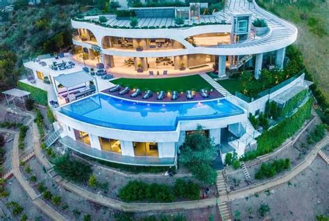 Dream house alert: 18 modern mansions that redefine house goals