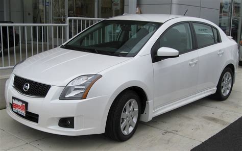 2010 Nissan Sentra SE-R Spec V - Sedan 2.5L Manual