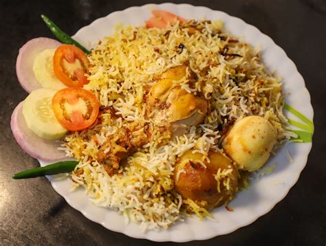 8 Must-Try Dishes During Durga Puja | Travel and Food Network