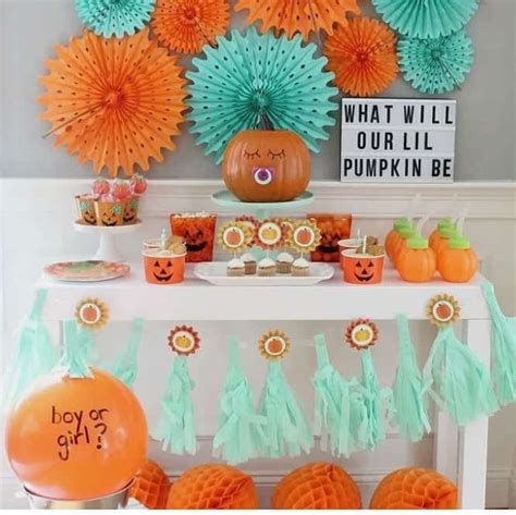 Halloween gender reveal party - bestfamilyparty.com