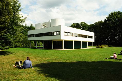 Architecture Classics: Villa Savoye / Le Corbusier | ArchDaily