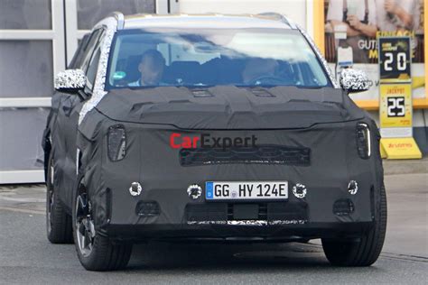 2024 Kia Sorento facelift spied | CarExpert