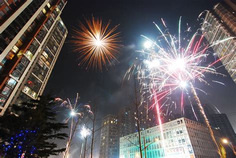 Fireworks | Everyone was having fun in chinese new year eve,… | Flickr