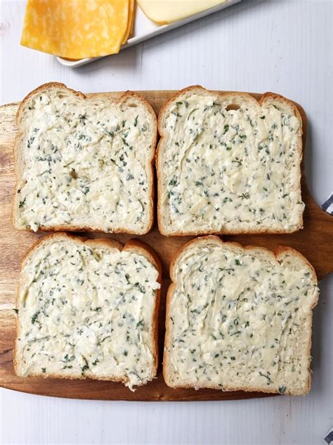 Garlic Bread Grilled Cheese - My Casual Pantry