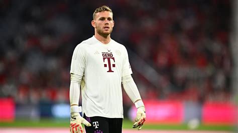 Bayern Goalkeeper Daniel Peretz Stands in Solidarity with Israel After ...