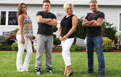 Meet ‘Long Island Medium’ Theresa Caputo | Goddess: Celebrity Moms and ...