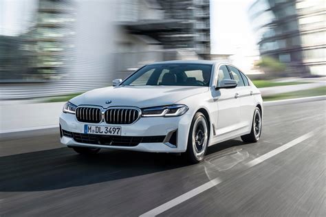 2021 BMW 5 Series: Now with more hybrid - CNET