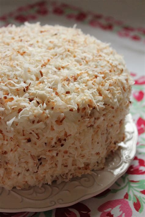 Irresistible Coconut Cake with a Tropical Twist