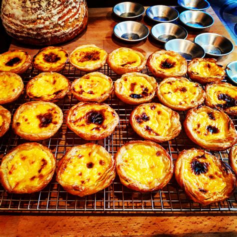 [Homemade] Pastel de nata (Portuguese custard tart) : r/portugal