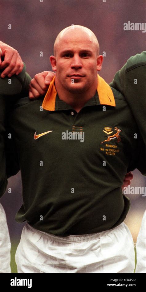 SOUTH AFRICAN RUGBY TEAM. PA NEWS PHOTO 18/12/98 JAMES DALTON OF THE ...