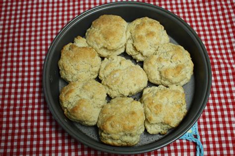 Cheese with Noodles: Baking Powder Biscuits