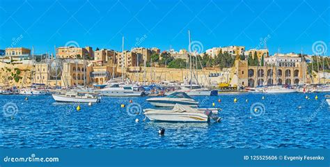 The Architecture of Kalkara, Malta Editorial Photo - Image of kalkara, maltese: 125525606