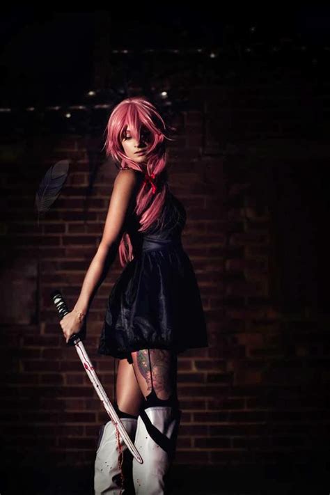 Elarte Cosplay: Future Diary - Yuno Gasai Cosplay