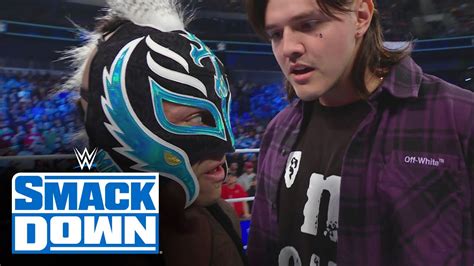 Dominik Mysterio begs Rey Mysterio to punch him: SmackDown, Feb. 24 ...