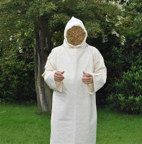 16th century beekeeping suit | Bee keeping, Beekeeping suit, Bee keeper ...