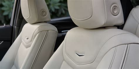 Cadillac XT5 Interior | Holiday Cadillac