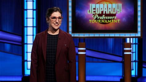 Mayim Bialik on Hosting the Jeopardy! Professors Tournament And Her ...