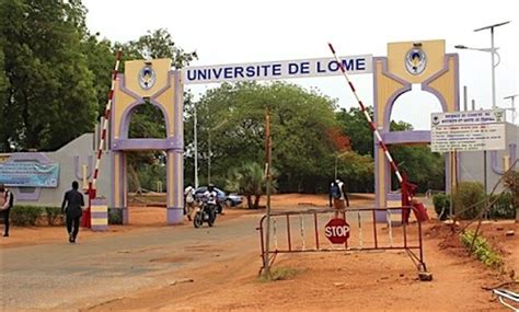 Togo: L’Université de Lomé renseigne les nouveaux bacheliers sur les orientations et ...