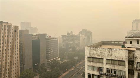 New Delhi shuts schools to reduce severe air pollution | CTV News